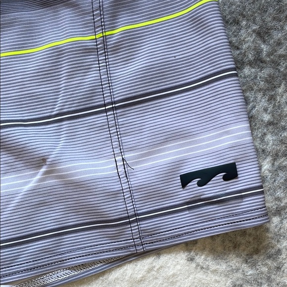 Billabong Boardshorts - Picture 2 of 10